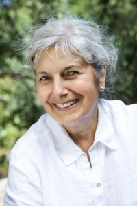 elderly-lady-has-gastric-band-hypnosis
